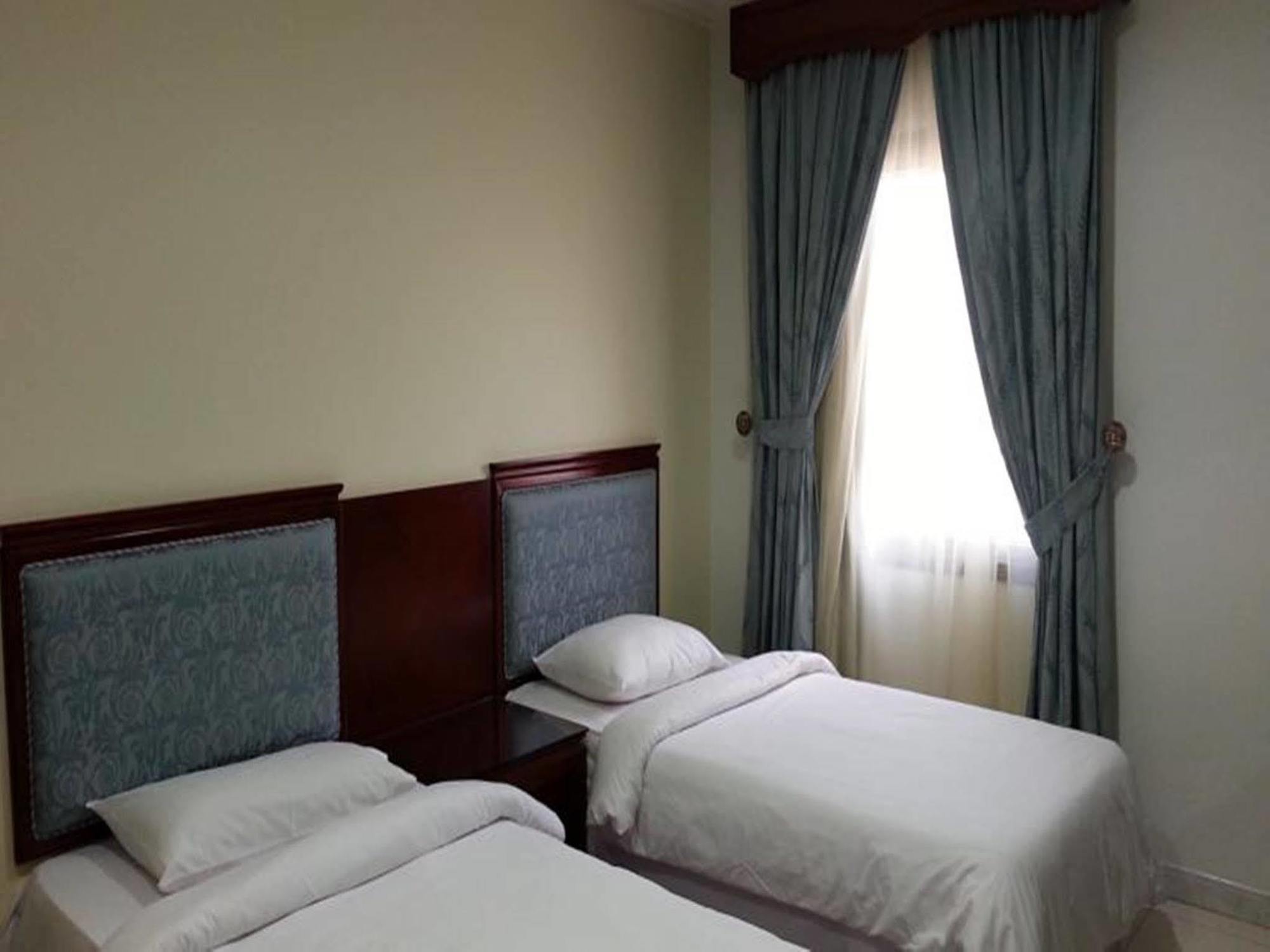 Refaaf Al Azizia Hotel Mecca Exterior photo